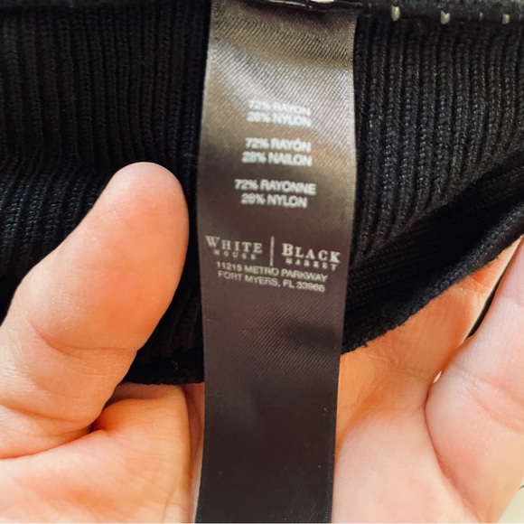 White House Black Market size xl sweater. Fits like a large. Excellent condition - Picture 3 of 4